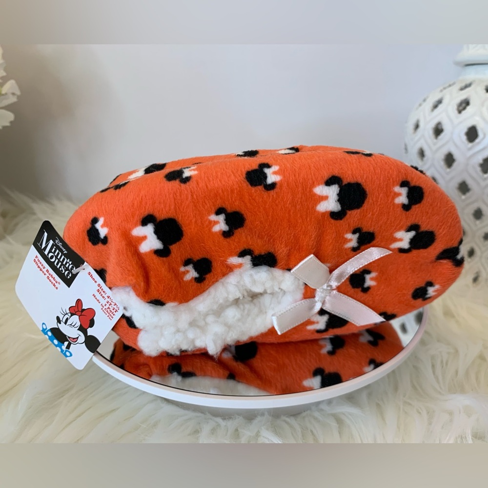 Minnie Mouse 2T Sock Slippers NWT